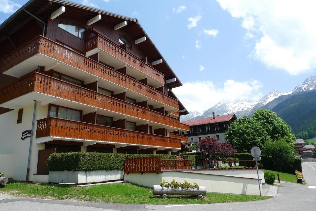 Appartement Cosy Avec Terrasse Sud - Proche Village La Clusaz Eksteriør billede